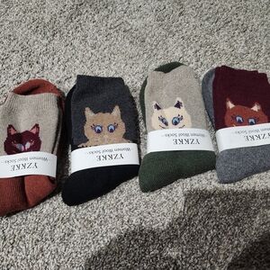 Cozy Wool Cat Face Socks - Assorted Colors Includes 4 Pairs